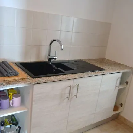 Sunrise Apartment, First Line Ocean View Apartmán *